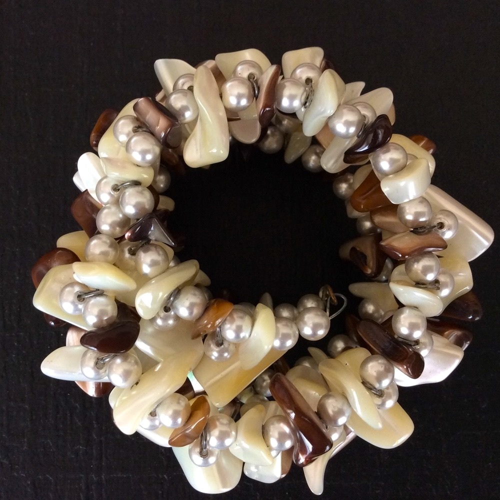 Vintage bracelet beaded bracelet vintage stretchy bracelet beads and pearl
